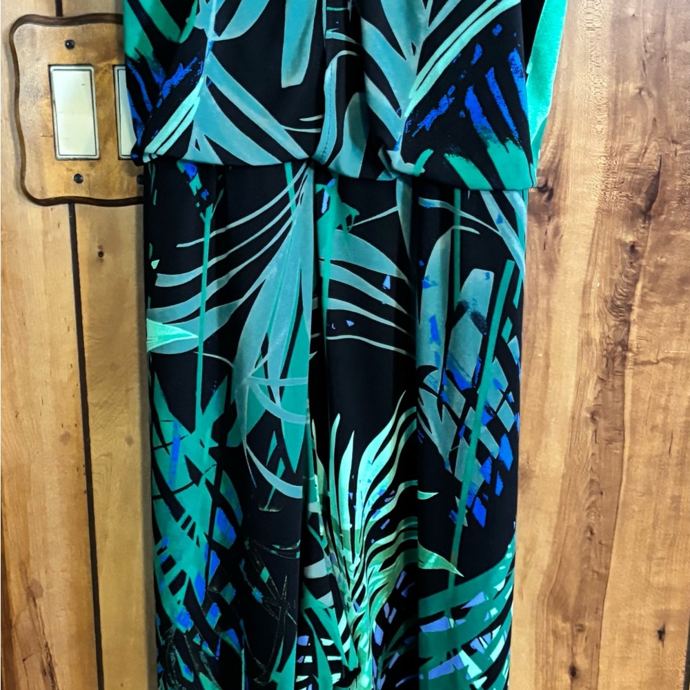 London Times Green Halter Jumpsuit with Tie Detail.  Like New - Picture 4 of 8